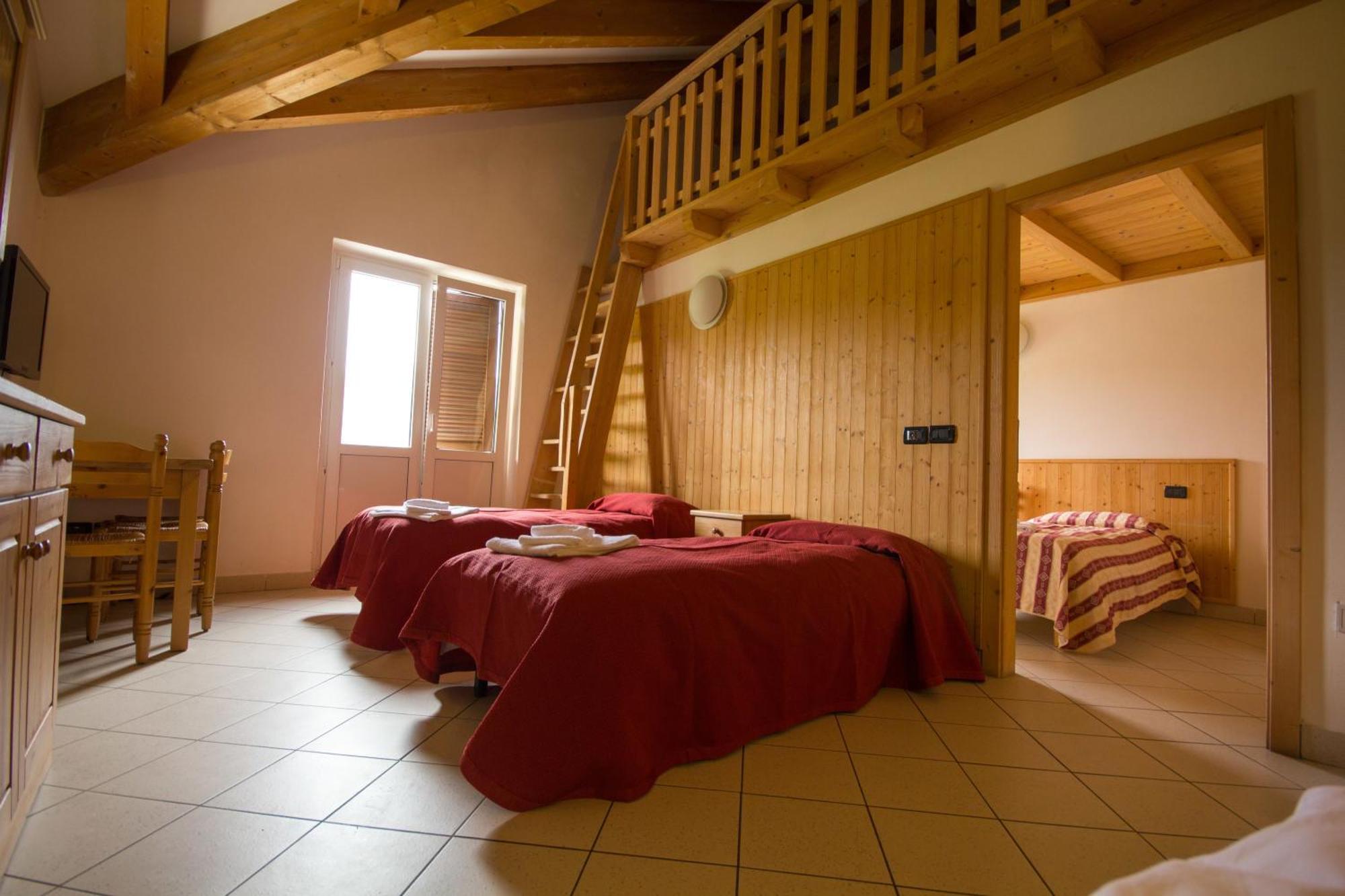 Hotel Residence Bellavista Brentonico Quarto foto